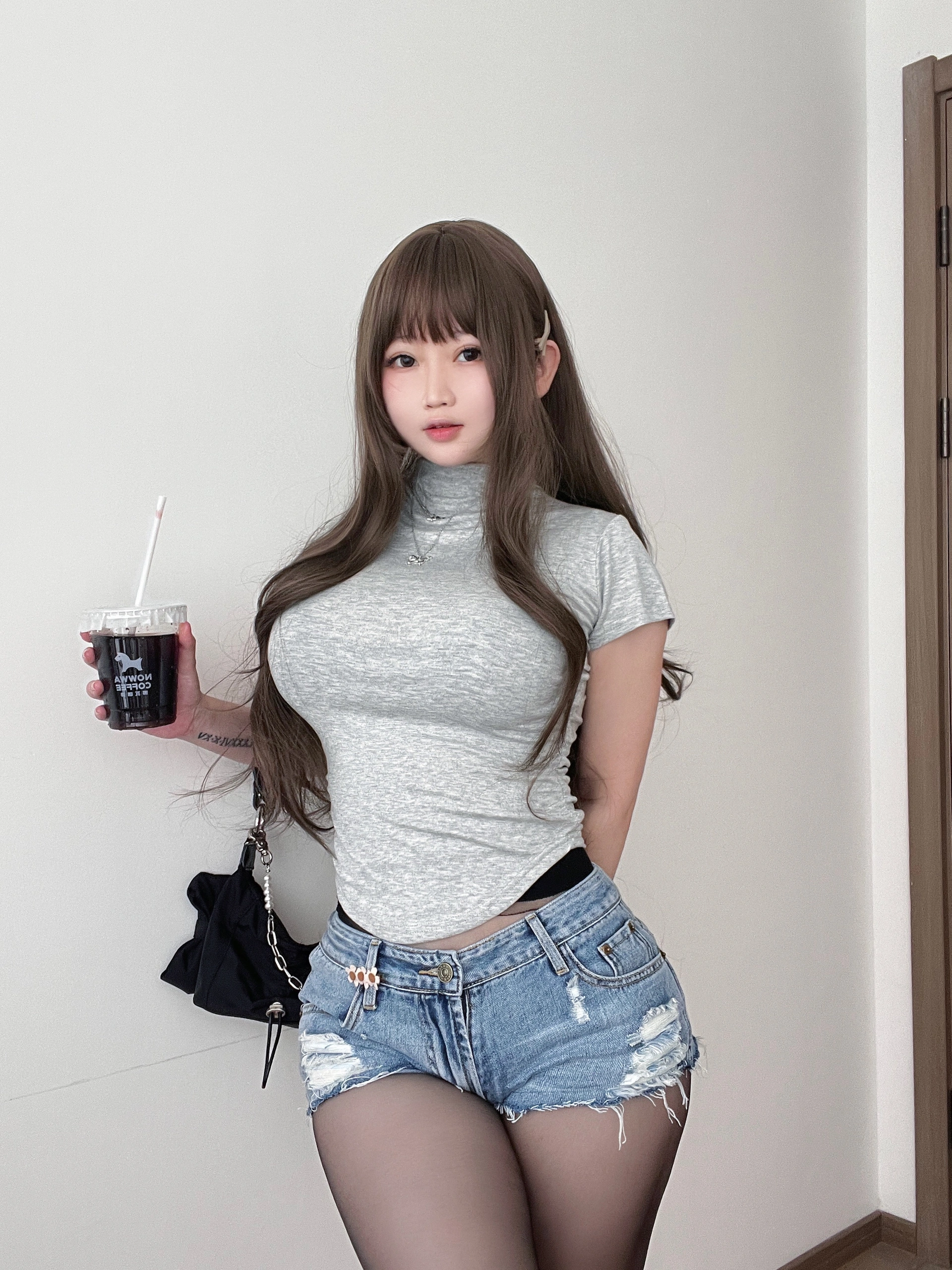 是依酱吖 – NO.073 学姐的背影 1